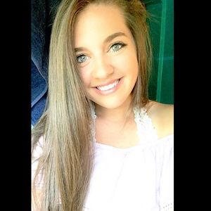 Meet your Posher, Brianna